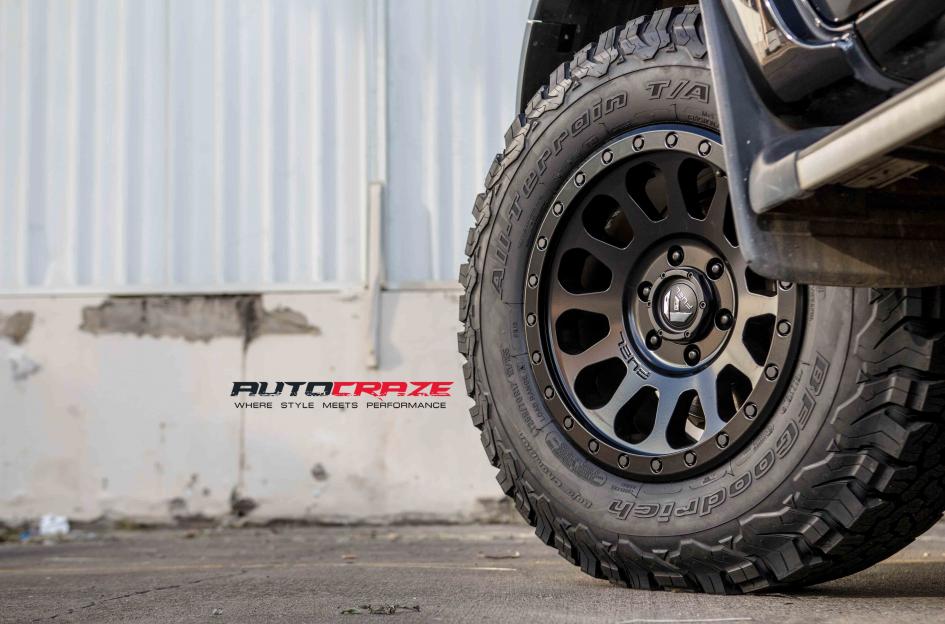 TOYOTA HILUX N70 4WD VECTOR MATTE BLACK