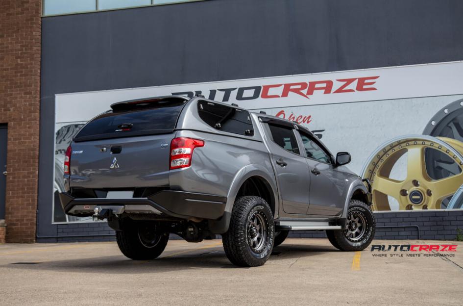 MITSUBISHI TRITON TROPHY MATTE ANTHRACITE WITH BLACK RING