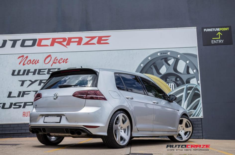 VOLKSWAGEN-GOLF-TMB-SILVER-MACHINED-FACE