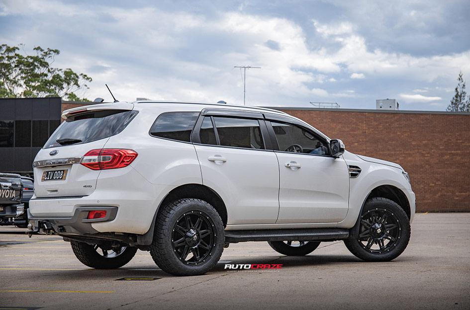 FORD EVEREST RENEGADE V2 MATTE BLACK