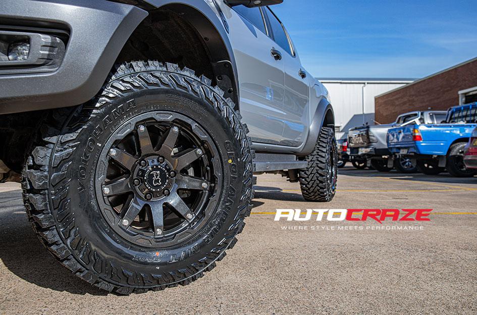 FORD RANGER RAPTOR OCEANO GLOSS BLACK
