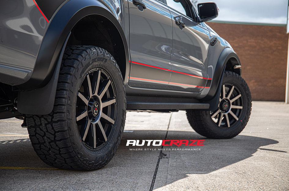 FORD RANGER RAPTOR OUTBREAK SATIN BLACK GREY TINT