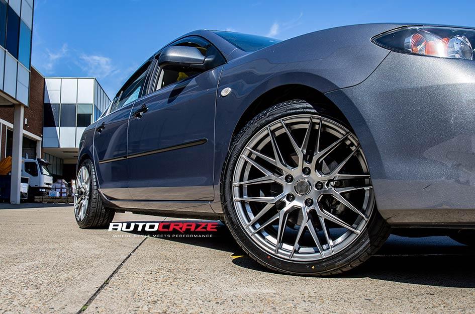 MAZDA-3-HOCKENHEIM-HYPER-BLACK