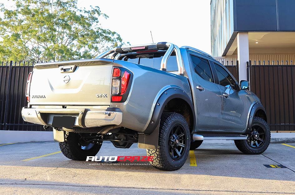 NISSAN NAVARA RAZORBACK FLAT BLACK