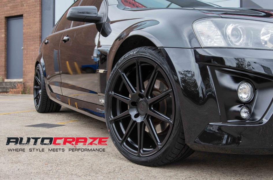 HOLDEN-COMMODORE-SF04-MATTE-BLACK