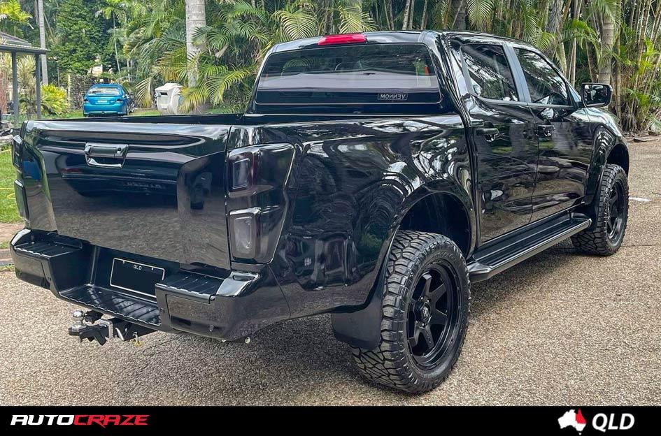 ISUZU DMAX SHOK MATTE BLACK