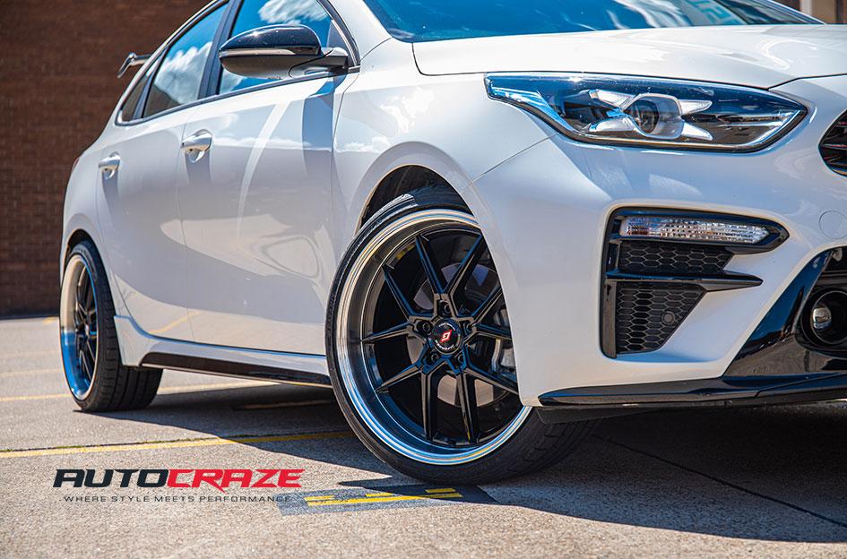 KIA-CERATO-KIKI5566-SILVER-MACHINE-LIP