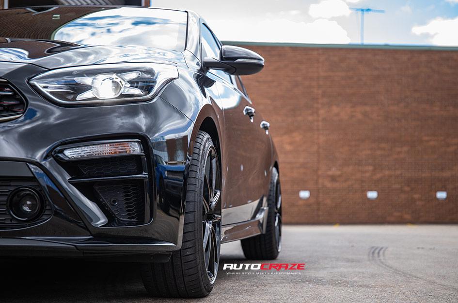 KIA-CERATO-DFS-GLOSS-BLACK