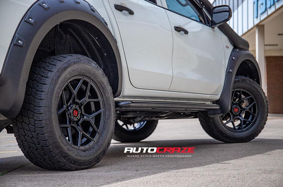 MITSUBISHI TRITON SABBATH MATTE BLACK