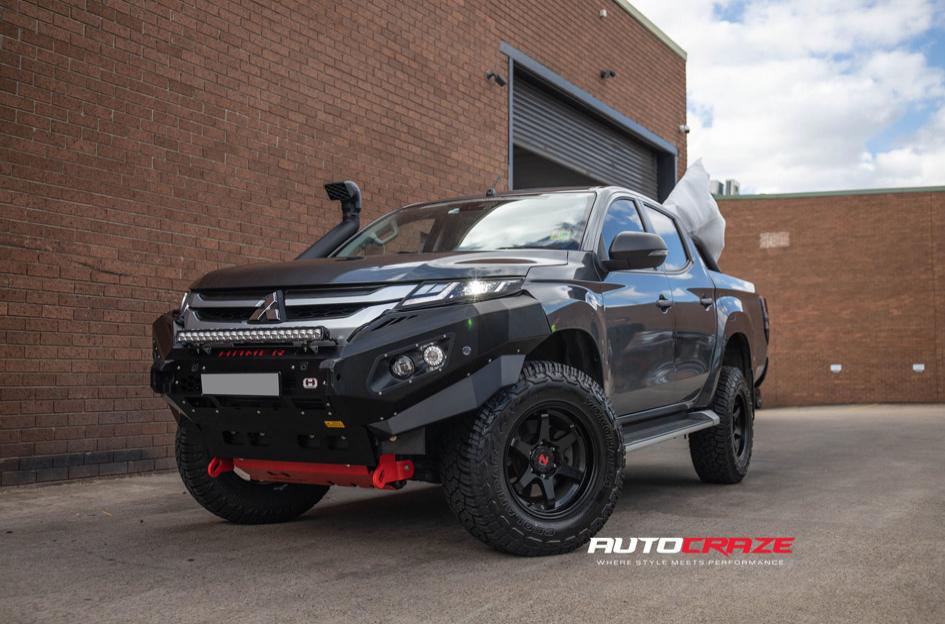 MITSUBISHI TRITON PROSECUTOR MATTE BLACK