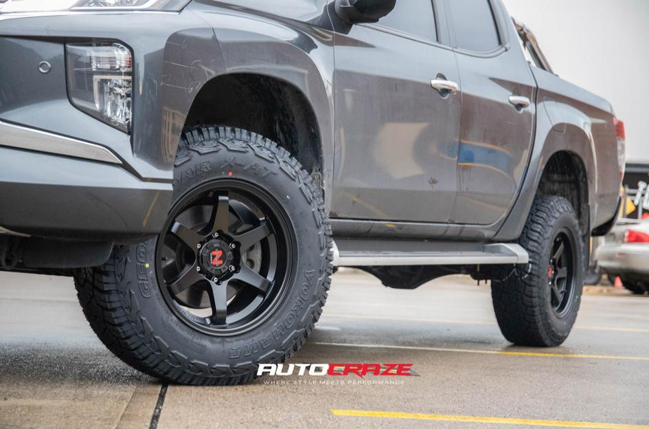 MITSUBISHI TRITON PROSECUTOR MATTE BLACK