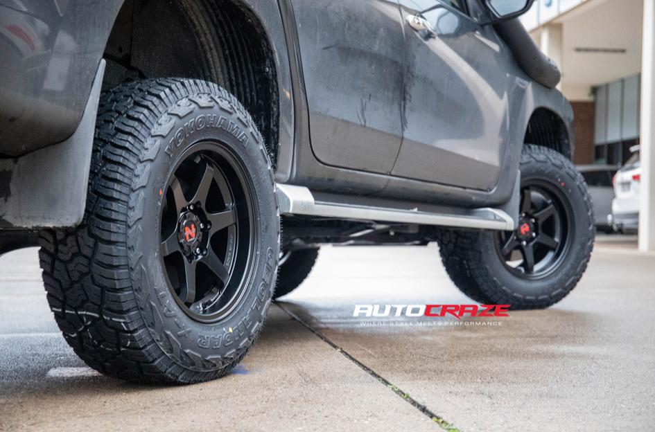 MITSUBISHI TRITON PROSECUTOR MATTE BLACK