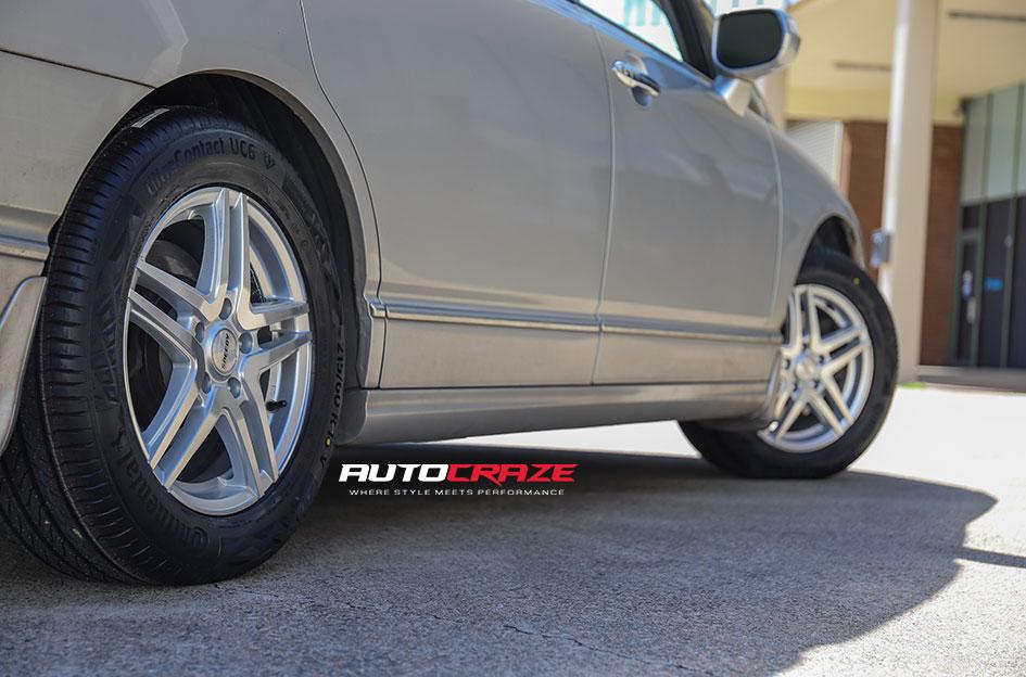 HONDA-ODYSSEY-DECEIT-SILVER-MACHINED
