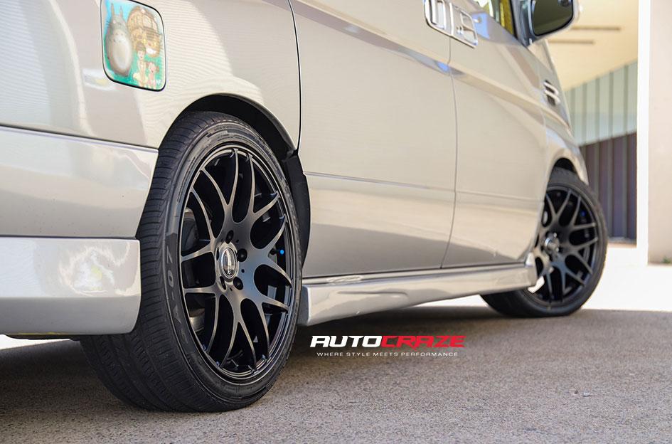 NISSAN ELGRAND M SPEC MATTE BLACK