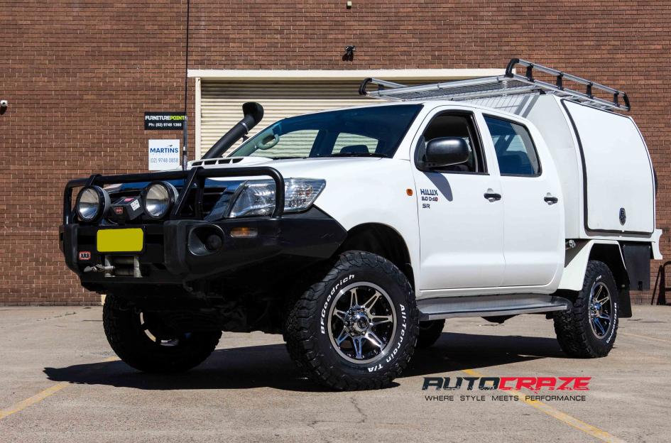 TOYOTA HILUX N80 4WD OX823 BLACK MACHINED FACE