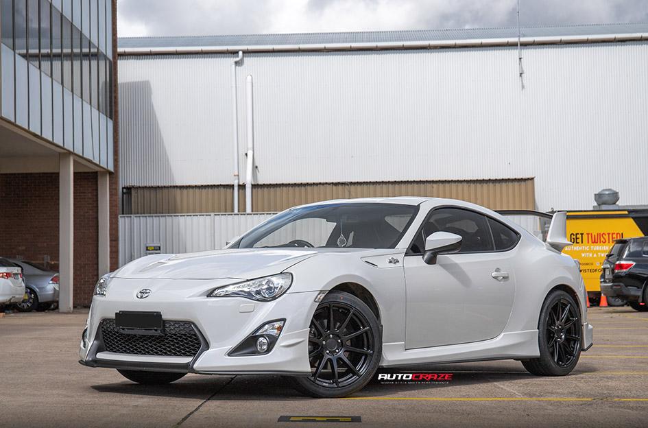 TOYOTA 86 ESSEN SATIN BLACK