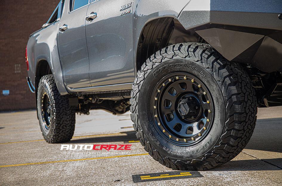 TOYOTA HILUX N80 4WD D LOCKER BLACK