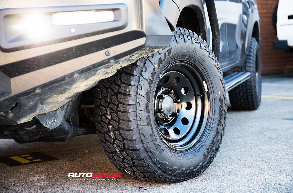 TOYOTA HILUX N80 4WD HEAVY DUTY MINE SPEC BLACK 