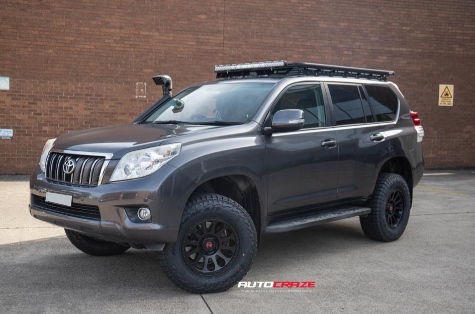 TOYOTA LANDCRUISER VICTIM MATTE BLACK