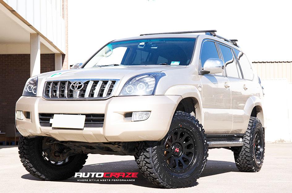 TOYOTA-PRADO-VICTIM-MATTE-BLACK