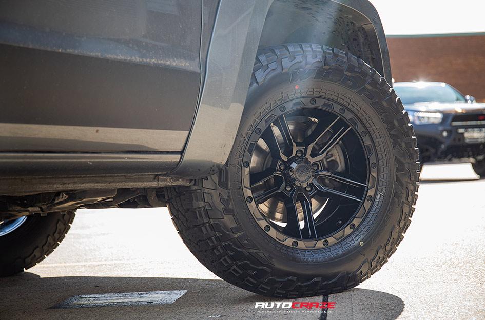 VOLKSWAGEN AMAROK RAILCAR GLOSS BLACK