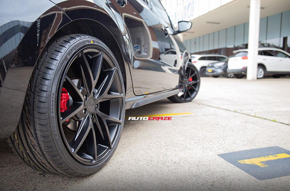 VOLKSWAGEN GOLF MISANO MATTE BLACK
