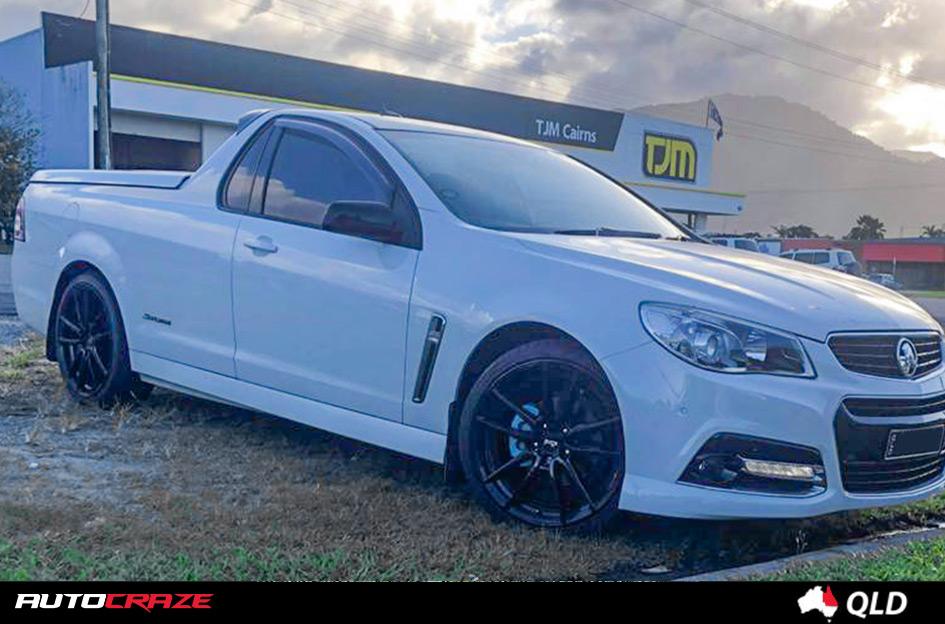 HOLDEN-COMMODORE-DFS-GLOSS-BLACK