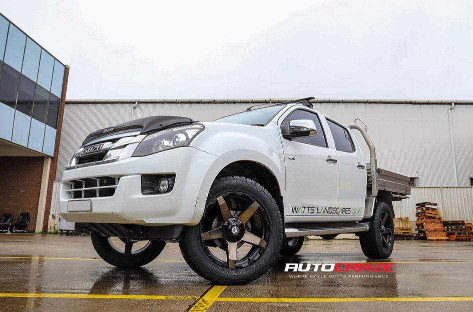 ISUZU DMAX EXODUS MATTE BLACK TINTED FACE
