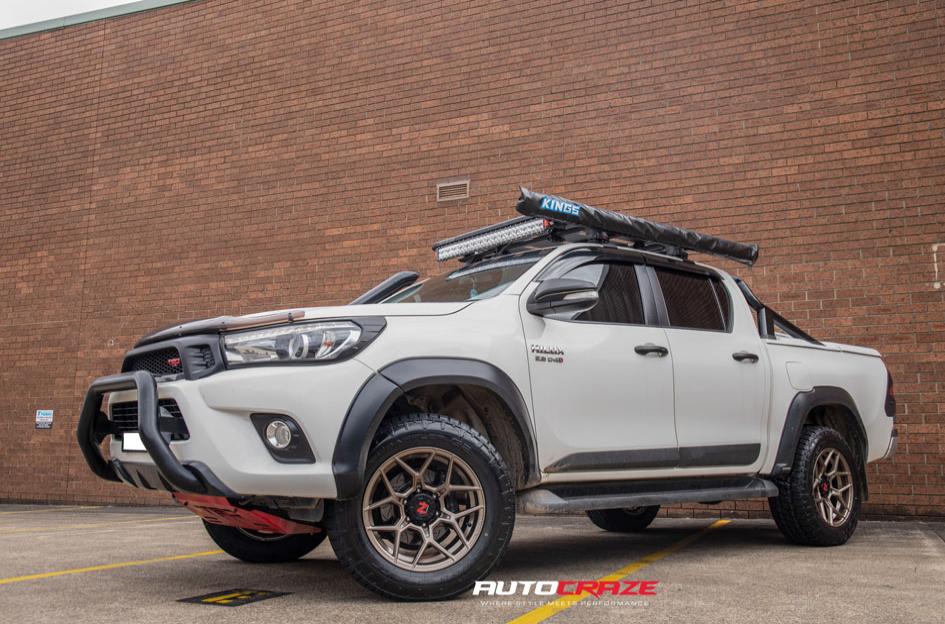 TOYOTA HILUX N80 4WD SABBATH BRONZE