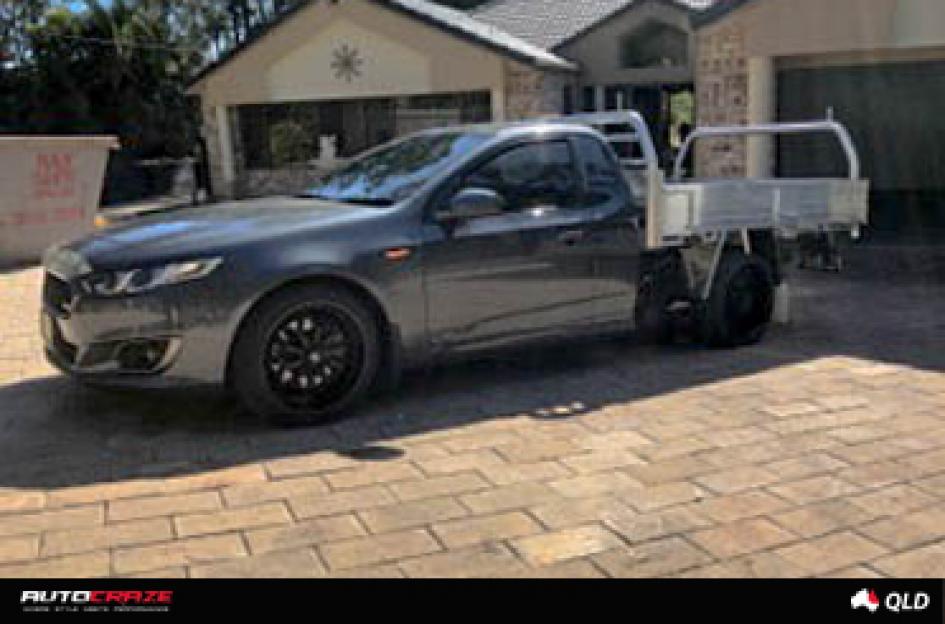 FORD FALCON CHEETAH SPORTS BLACK SUEDE