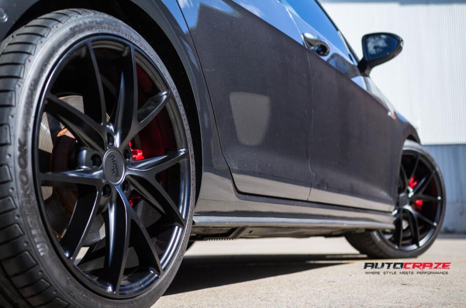 VOLKSWAGEN GOLF MISANO MATTE BLACK