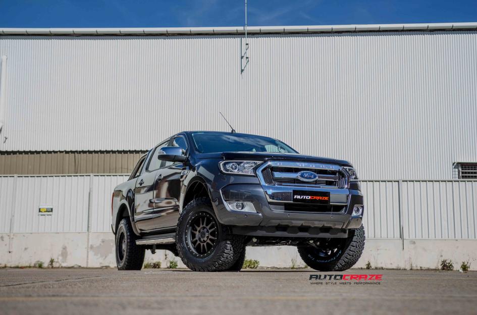FORD-RANGER-TANAY-MATTE-BLACK-MACHINED-FACE-WITH-DARK-MATTE-TINT-2