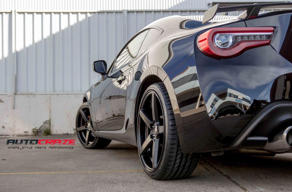 TOYOTA 86 RACER MATTE BLACK 4