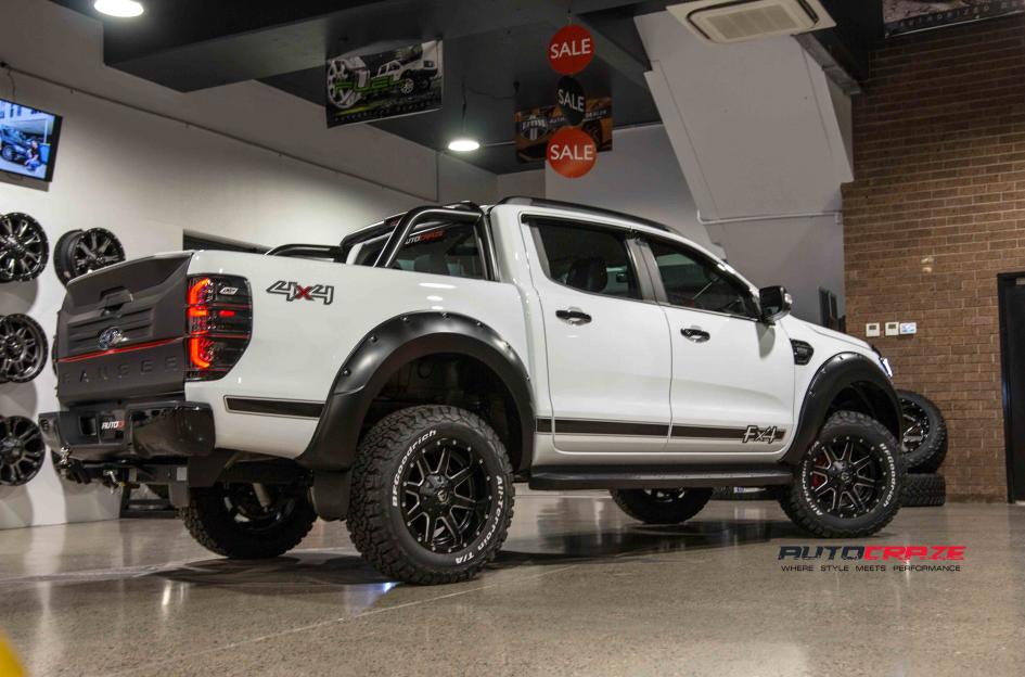 FORD RANGER MAVERICK GLOSS BLACK MILLED ACCENTS 6