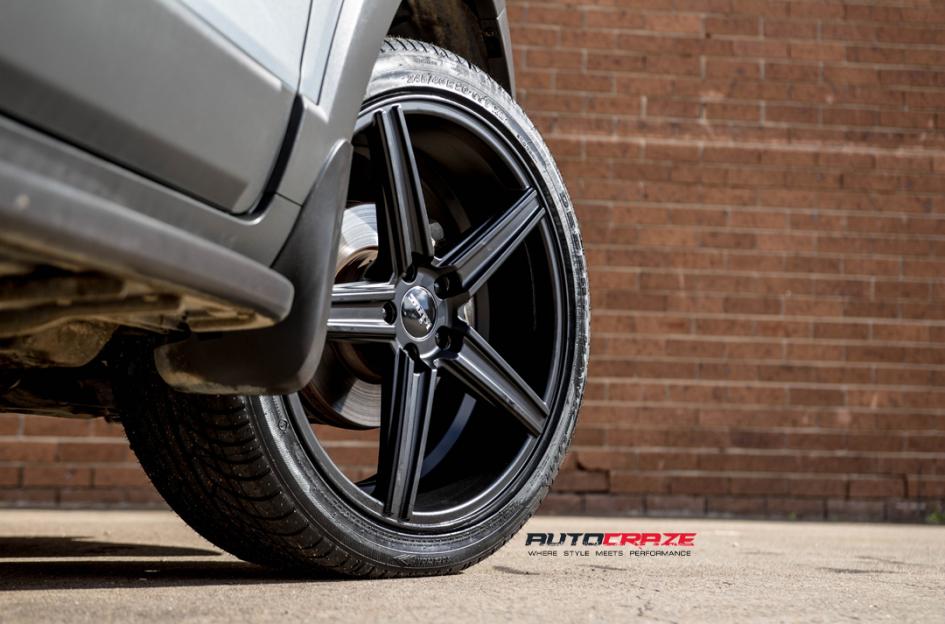 HOLDEN CAPTIVA ASSAULT SATIN BLACK