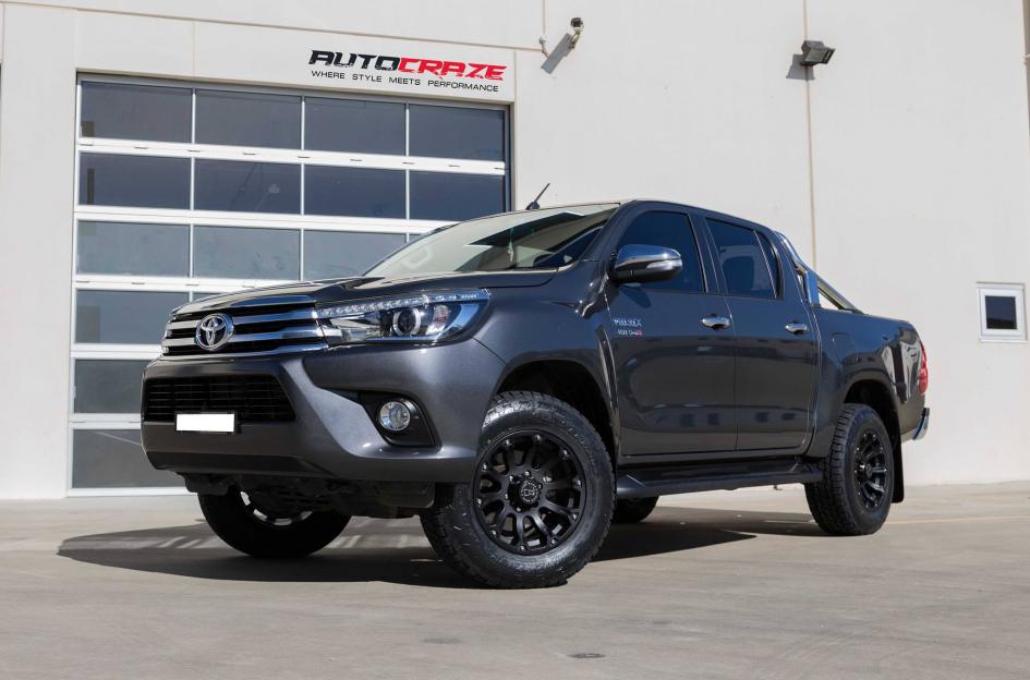 TOYOTA HILUX N80 4WD SIDEWINDER MATTE BLACK