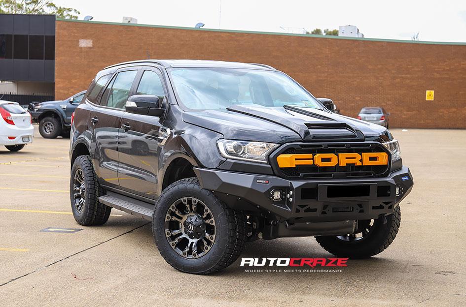 FORD EVEREST VAPOR BLACK MACHINED WITH DARK TINT