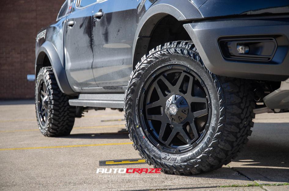FORD RANGER RAPTOR COLORADO MATTE BLACK