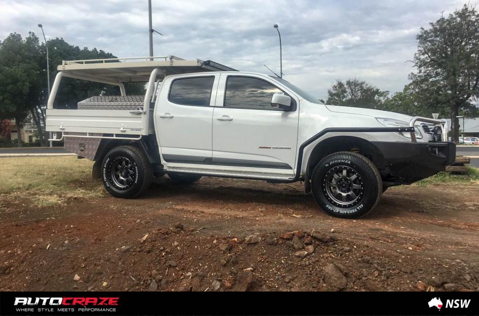 HOLDEN COLORADO TROPHY MATTE ANTHRACITE WITH BLACK RING