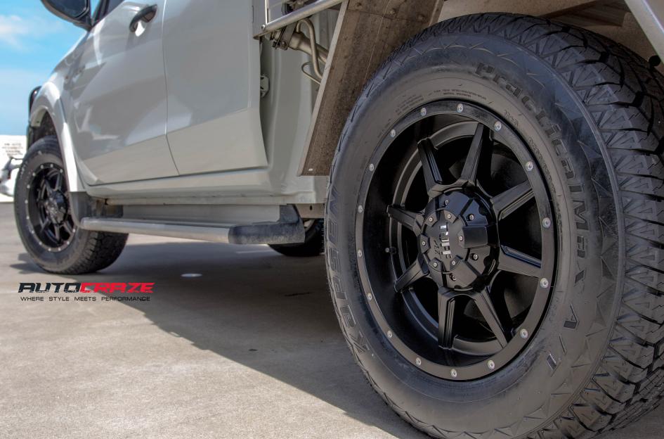 MITSUBISHI TRITON T14 SATIN BLACK