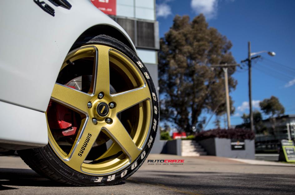 HOLDEN-COMMODORE-FRCS-GOLD