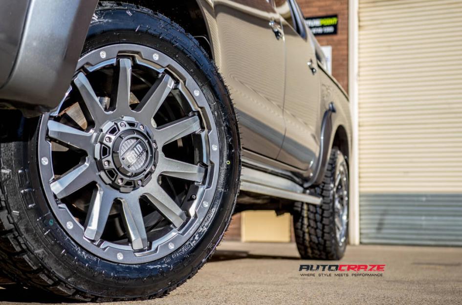 TOYOTA HILUX N70 4WD GD05 GRAPHITE WITH MILLED ACCENTS