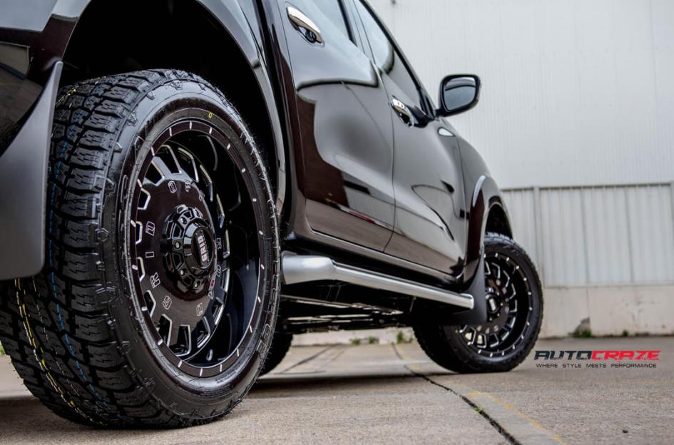 NISSAN NAVARA GD03 GLOSS BLACK MILLED ACCENTS