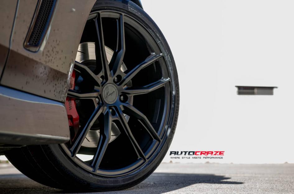 HOLDEN-COMMODORE-SF11-SATIN-BLACK