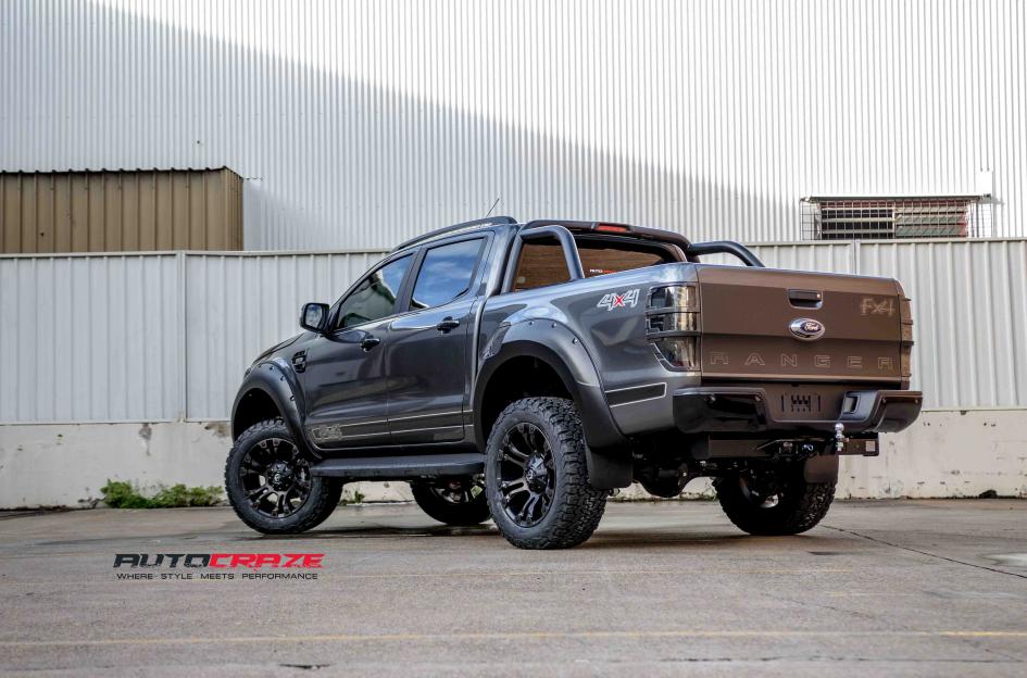FORD-RANGER-VAPOR-BLACK-MACHINED-WITH-DARK-TINT