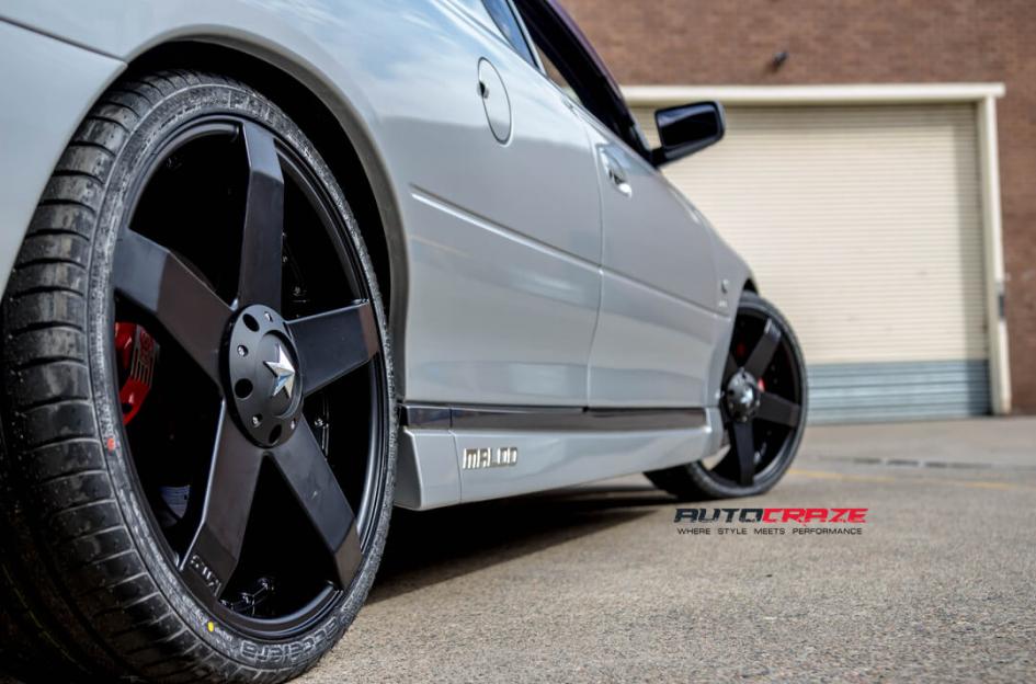 HOLDEN-COMMODORE-ROCKSTAR-775-MATTE-BLACK