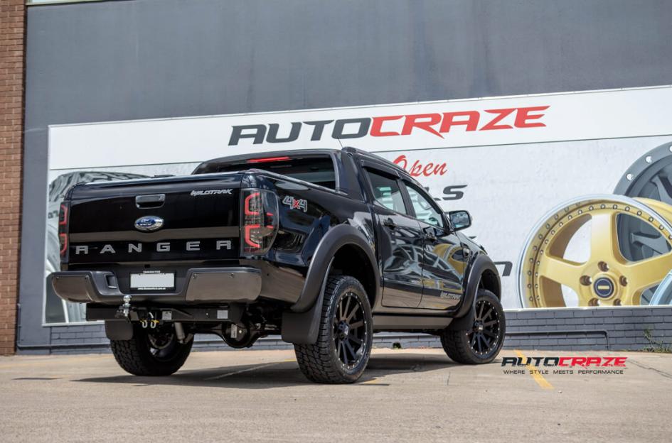 FORD RANGER HEIST SATIN BLACK