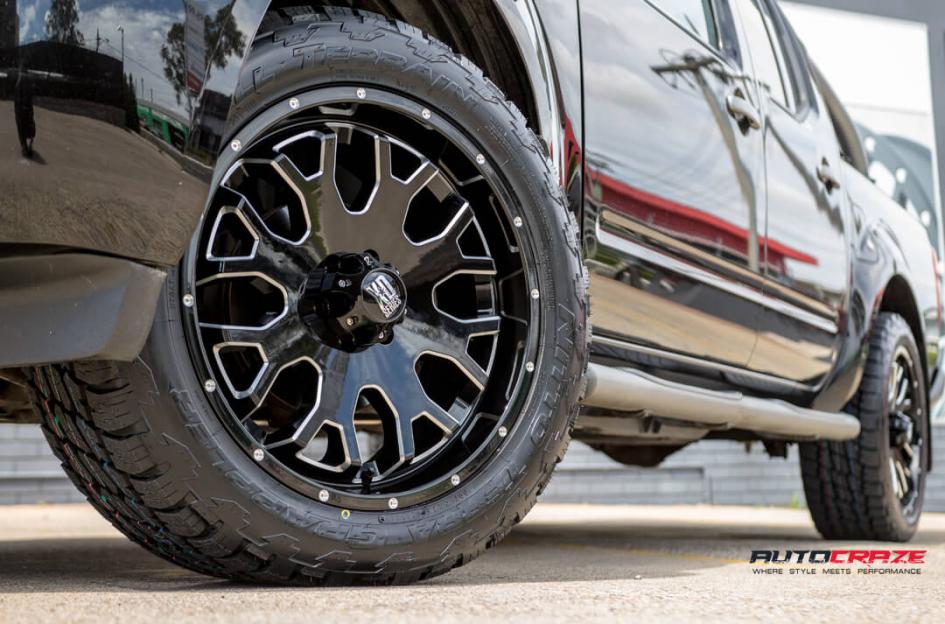 NISSAN NAVARA BUCK 25 XD GLOSS BLACK MILLED ACCENTS