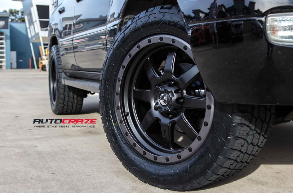 LEXUS-LX-470-TROPHY-MATTE-BLACK-WITH-ANTHRACITE-RING