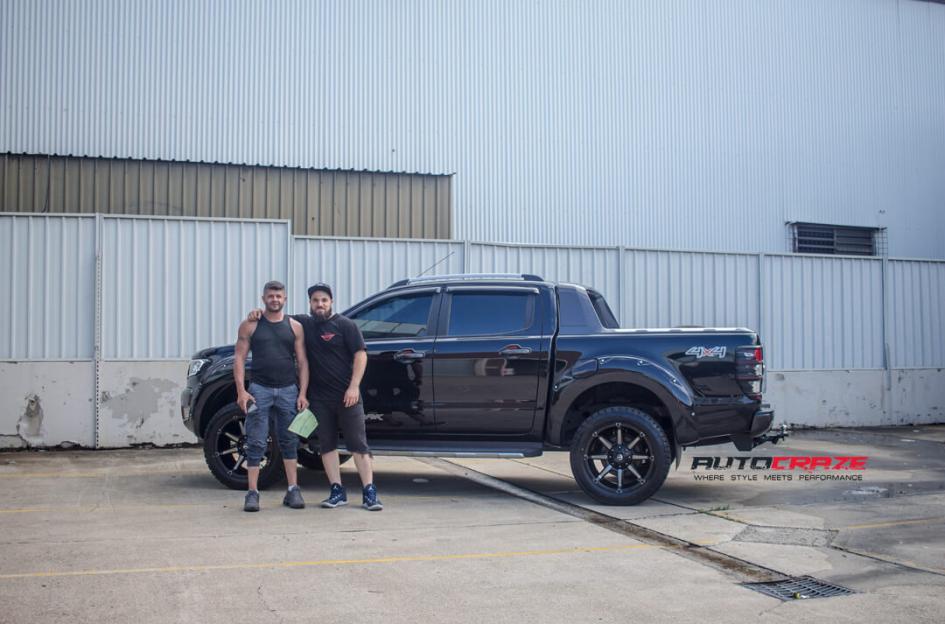 FORD RANGER COUPLER BLACK MACHINED WITH DARK TINT